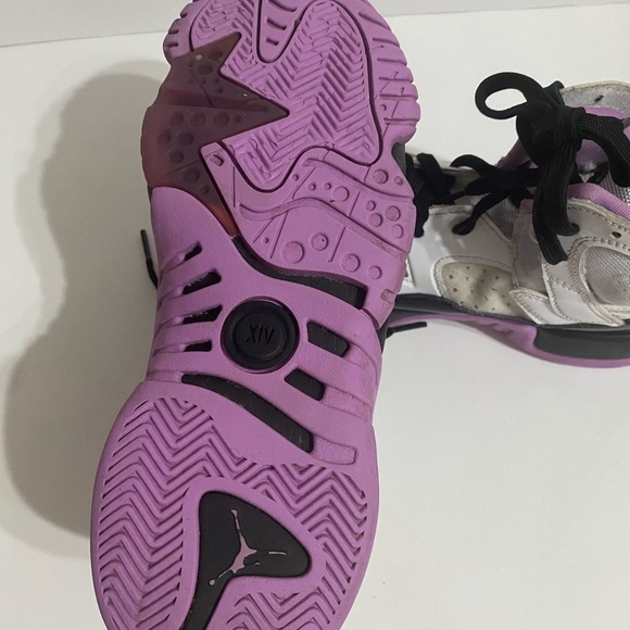 Jordan Jumpman Two Trey Barely
Grape GS Size 7Y DQ8431-105 - Picture 8 of 15